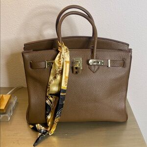 Elegant Brown Handbag